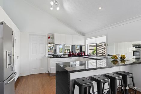 Property photo of 2 Anchorage Way Biggera Waters QLD 4216