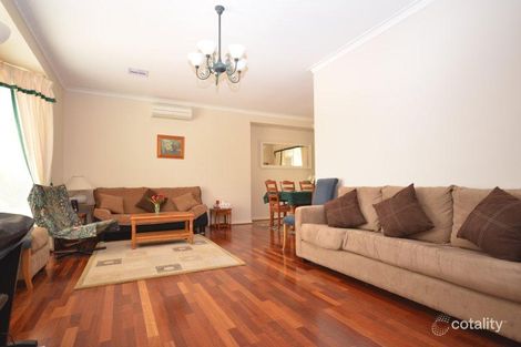 Property photo of 19 Duncraig Court Narre Warren VIC 3805