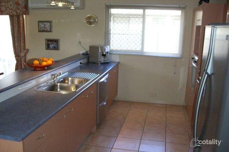 Property photo of 2 Courtenay Place Sippy Downs QLD 4556
