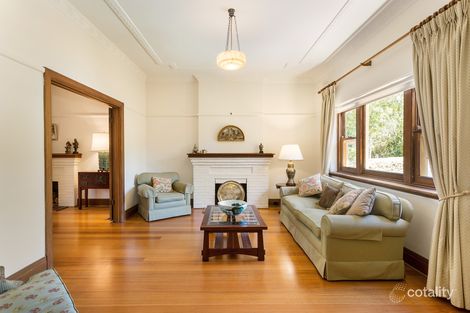 Property photo of 12 Rostrevor Parade Mont Albert VIC 3127