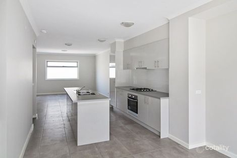 Property photo of 3 Axel Walk Cranbourne North VIC 3977