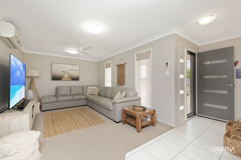 Property photo of 4 Riviera Way Mulambin QLD 4703