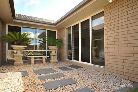 Property photo of 4 Minack Court Kleinton QLD 4352