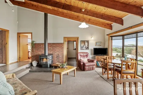 Property photo of 1 Waverley Road Ulverstone TAS 7315