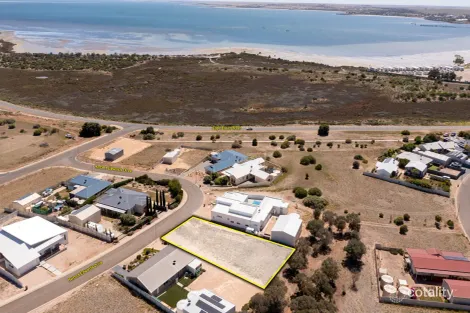 Property photo of 13 Herbert Edwards Drive Streaky Bay SA 5680