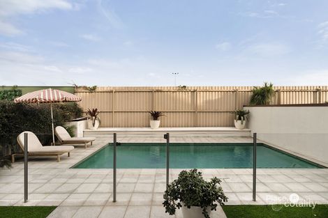 Property photo of 37 Raceview Avenue Hendra QLD 4011