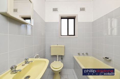 Property photo of 111 Gascoigne Road Birrong NSW 2143