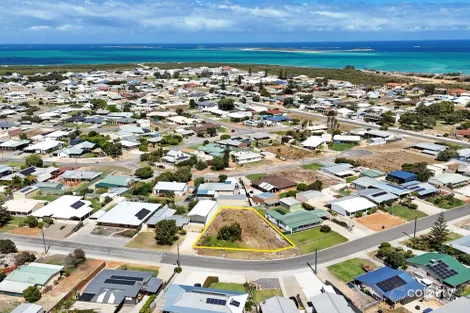 16 Ward St, Jurien Bay, WA 6516