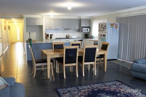 Property photo of 5 Azalea Avenue Pakenham VIC 3810