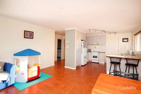 Property photo of 11/60 Jacaranda Drive Jerrabomberra NSW 2619