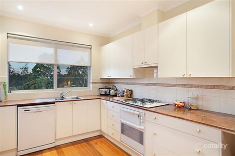 Property photo of 198 Templestowe Road Templestowe Lower VIC 3107