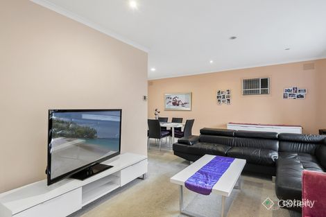 Property photo of 22 William Hovell Drive Endeavour Hills VIC 3802