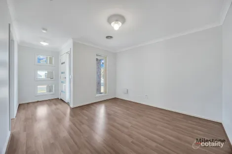 Property photo of 80 Innisfail Drive Point Cook VIC 3030