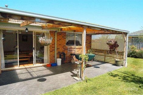 Property photo of 14 Cornwell Crescent Cranbourne East VIC 3977