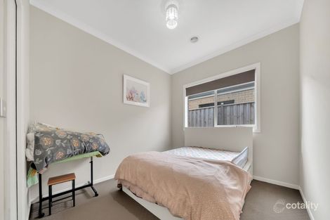 Property photo of 7 Weir Terrace Officer VIC 3809