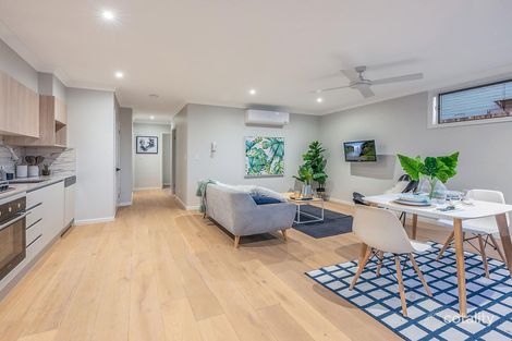 Property photo of 2/42 Ashby Street Fairfield QLD 4103
