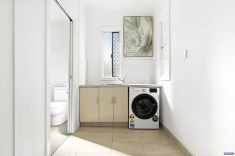 Property photo of 2 Bothwell Street Newtown QLD 4350