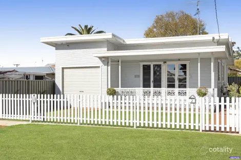 Property photo of 2 Bothwell Street Newtown QLD 4350