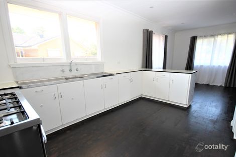 Property photo of 4 Pickett Crescent Belmont VIC 3216