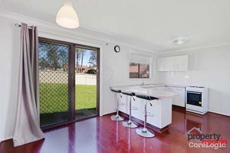 Property photo of 17 Emex Place Macquarie Fields NSW 2564