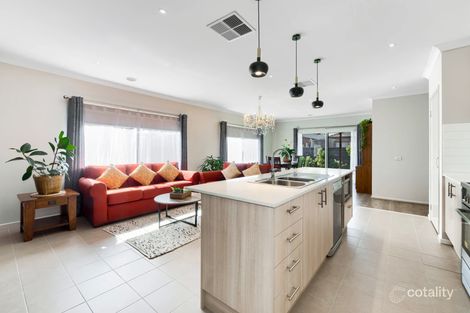 Property photo of 17 Burchill Avenue Cranbourne East VIC 3977