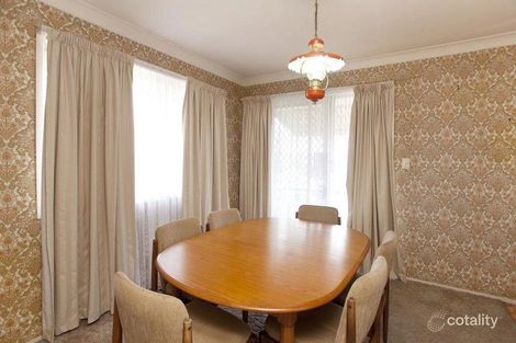 Property photo of 21 Brownleaf Street Mansfield QLD 4122