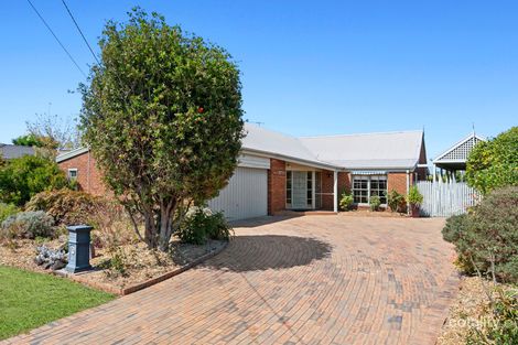 3 Murray Cl, Frankston, VIC 3199