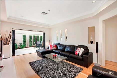 Property photo of 2/29 Jacaranda Road Caringbah NSW 2229