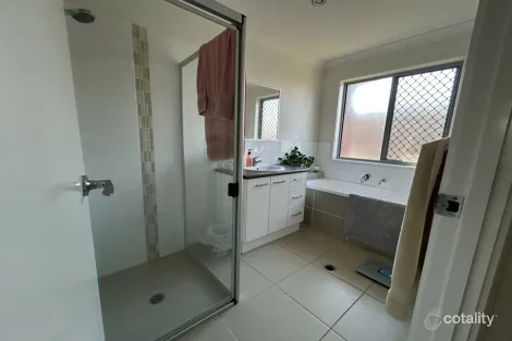 Property photo of 6 Clearview Drive Roma QLD 4455