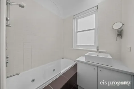 Property photo of 1 Lipscombe Avenue Sandy Bay TAS 7005