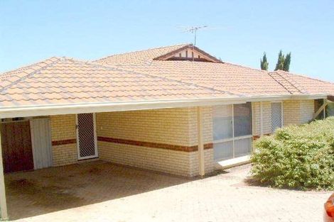 Property photo of 6 Cairnsmore Chase Kinross WA 6028