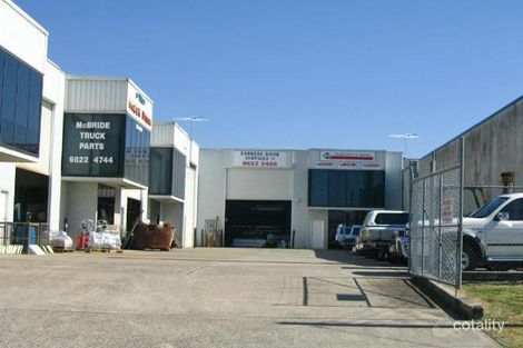 9 Greenhills Ave, Moorebank, NSW 2170