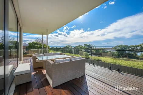 Property photo of 50 Fullarton Drive Paynesville VIC 3880