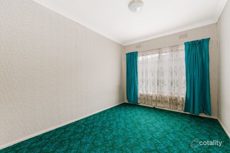 Property photo of 9 Craigielea Avenue St Albans VIC 3021
