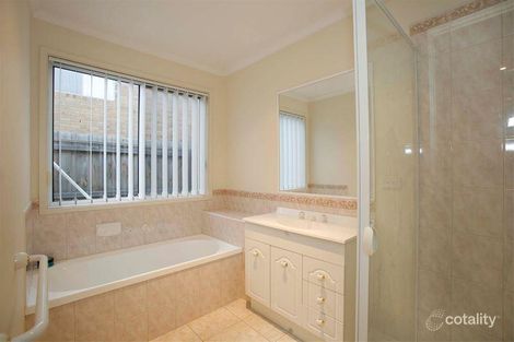 Property photo of 35 Kingfisher Drive Seabrook VIC 3028