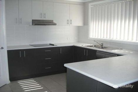 Property photo of 10 Sippel Close Oxley Vale NSW 2340