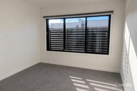 Property photo of High Street Reservoir VIC 3073