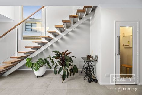 Property photo of 140 Newborough Street Karrinyup WA 6018