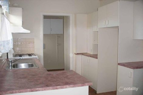 Property photo of 21 Ceduna Street Mount Austin NSW 2650