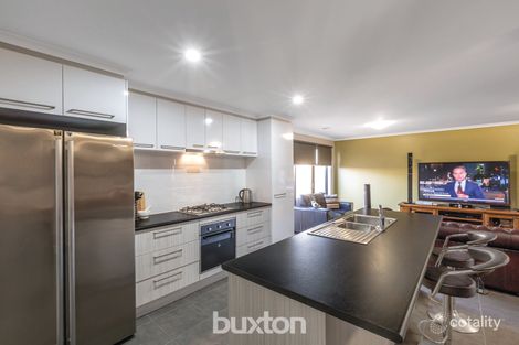 Property photo of 3/163A Cuthberts Road Alfredton VIC 3350