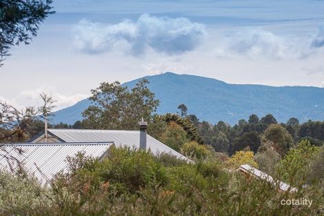 Property photo of 8 Carinya Drive Gisborne VIC 3437