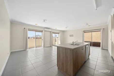 Property photo of 5 Edmund Drive Delacombe VIC 3356