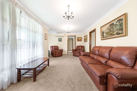 Property photo of 16 Enfield Close St Johns Park NSW 2176