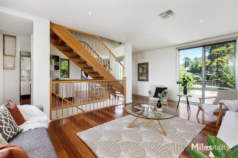 Property photo of 26 Springthorpe Boulevard Macleod VIC 3085