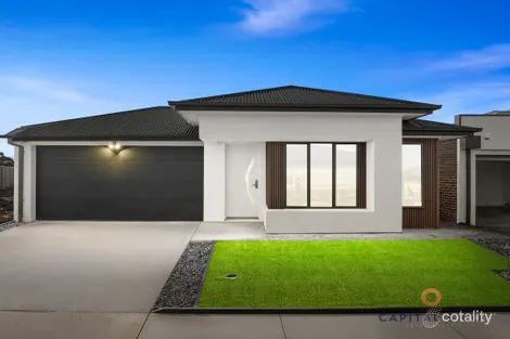 40 Tremaine Ave, Mickleham, VIC 3064