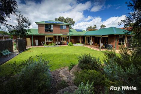 36 Osborn Gr, Pakenham, VIC 3810
