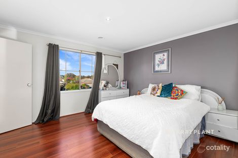 Property photo of 7 Ainsleigh Court Narre Warren VIC 3805