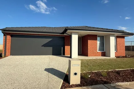 5 Granville St, Manor Lakes, VIC 3024