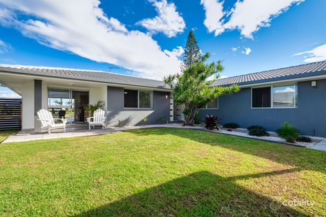 Property photo of 25 Weatherly Avenue Mermaid Waters QLD 4218