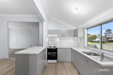 24 Stevenson St, Taree, NSW 2430